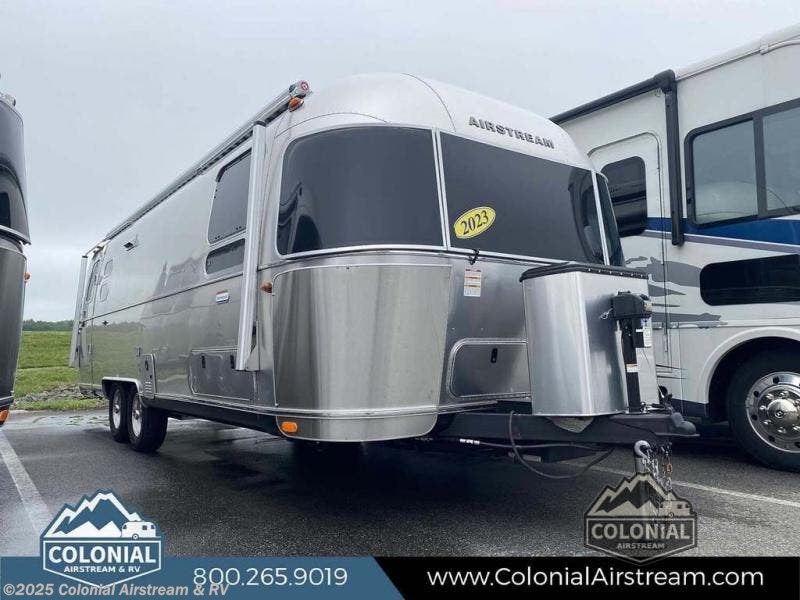 Used 2023 Airstream International 27FBT Twin Hatch available in Millstone Township, New Jersey