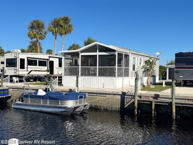 Used 2016 Skyline available in North Fort Myers, Florida