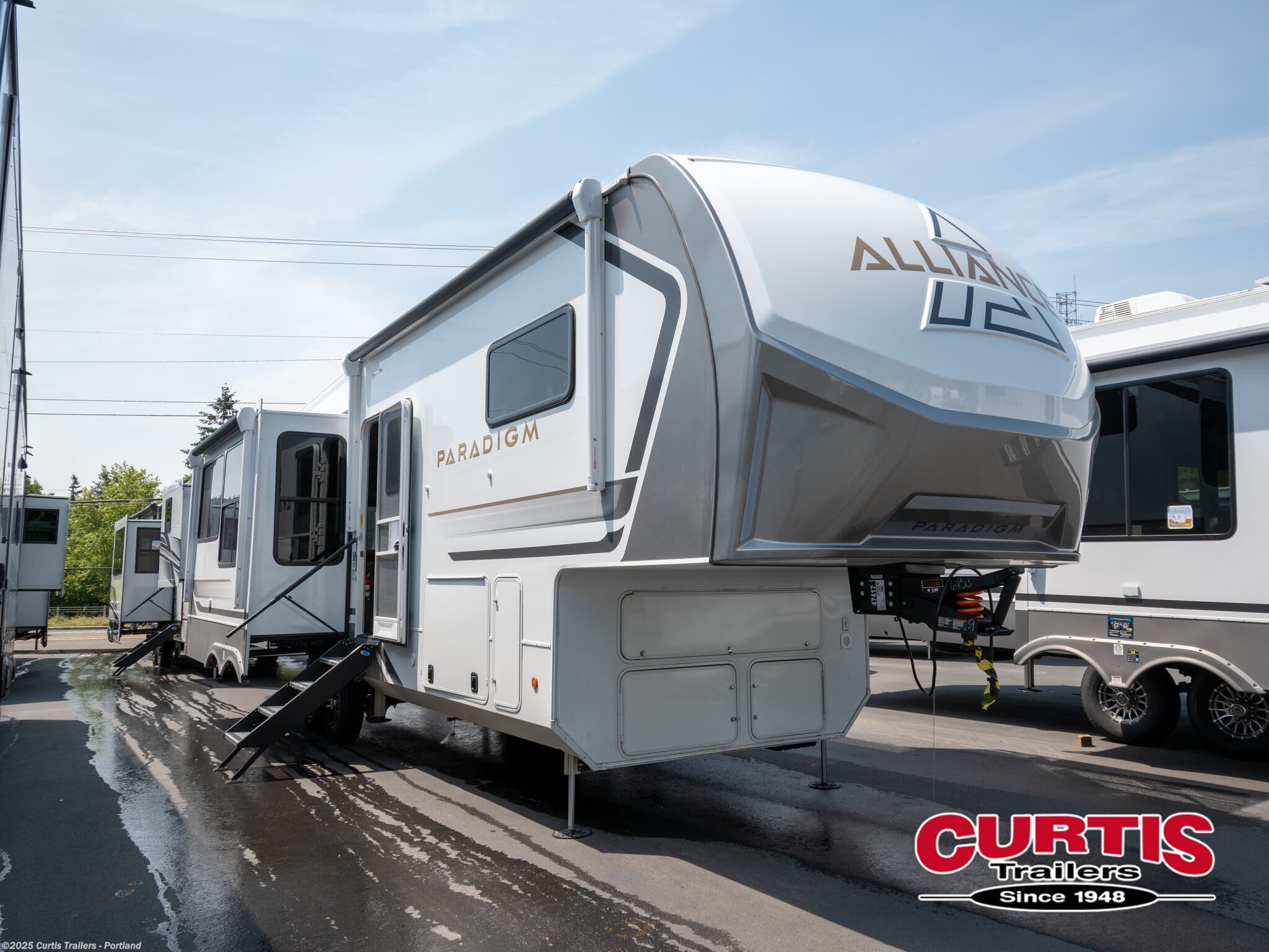 New 2026 Alliance RV Paradigm 310RL available in Portland, Oregon