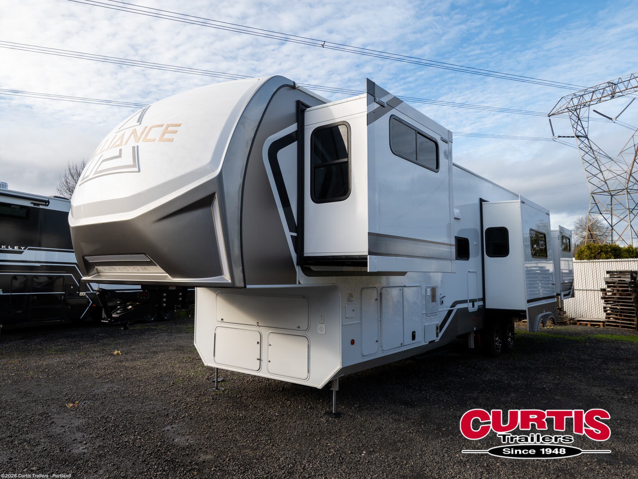 New 2026 Alliance RV Paradigm 395DS available in Portland, Oregon