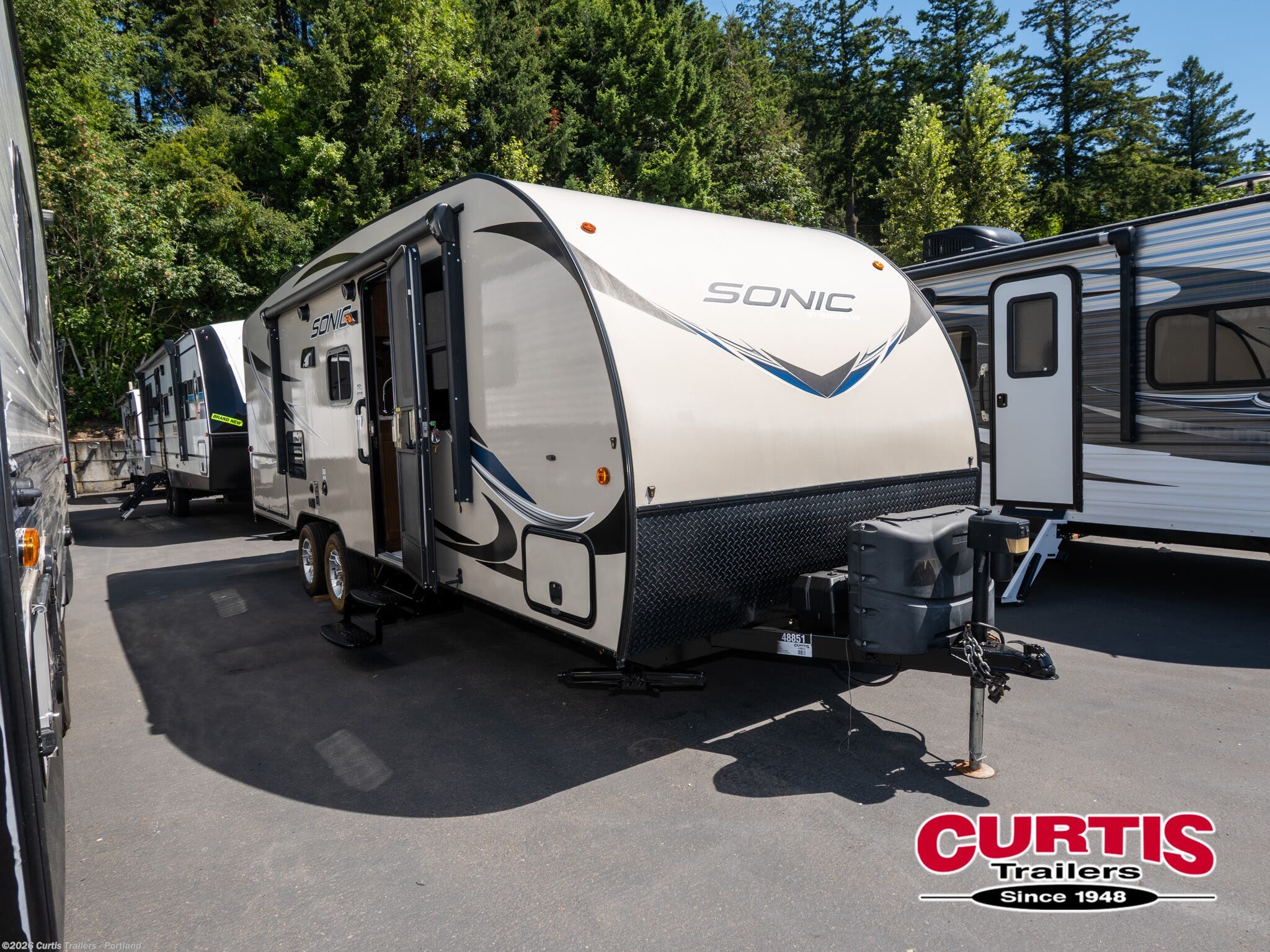 Used 2017 Venture RV Sonic 220vrb available in Portland, Oregon