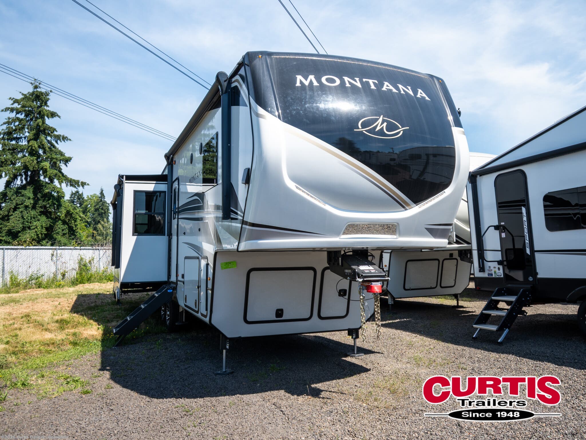 Used 2025 Keystone Montana 3123rl available in Beaverton, Oregon
