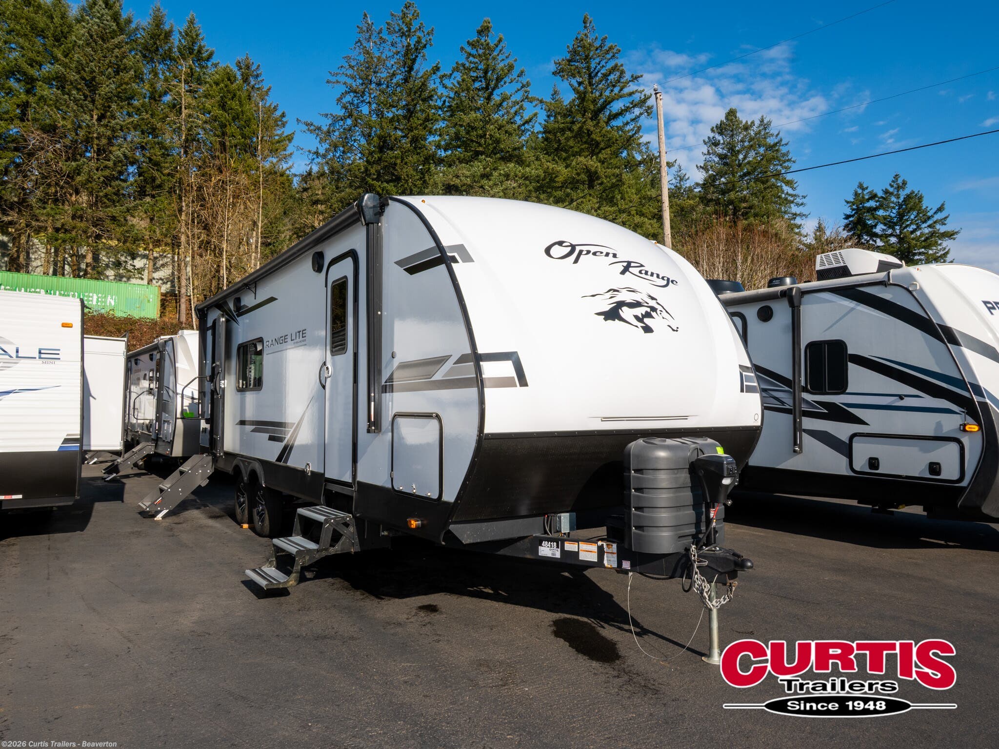 Used 2024  Highland Ridge  RANGE LITE 233ML by Highland Ridge from Curtis Trailers - Beaverton in Beaverton, OR