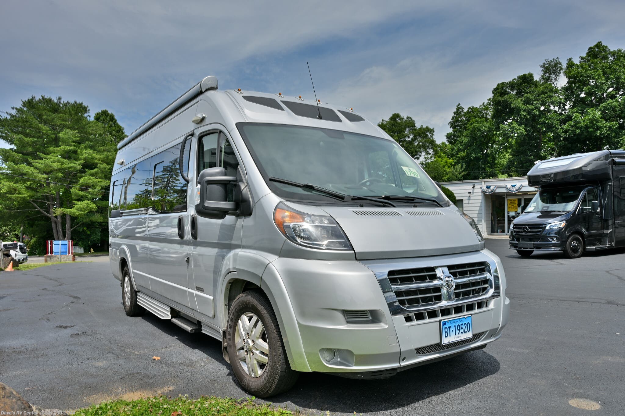 Used 2019  Roadtrek Zion SRT  by Roadtrek from Dave's RV Center in Danbury, CT