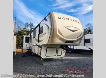 Used 2019 Keystone Montana 3855BR available in Clermont, New Jersey
