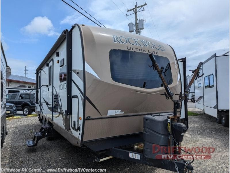 Used 2018 Forest River Rockwood Ultra Lite 2608SB available in Clermont, New Jersey