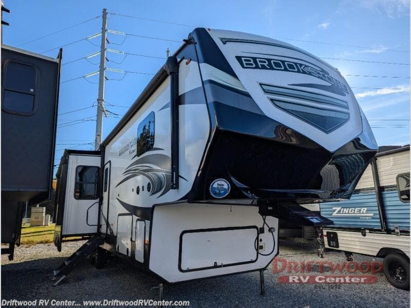 Used 2021 Coachmen Brookstone 310RL available in Clermont, New Jersey