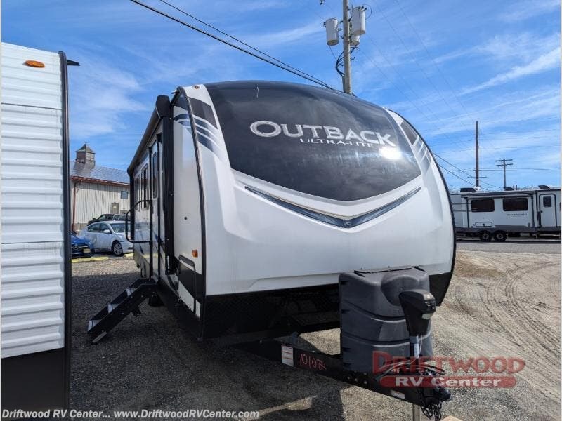 Used 2020 Keystone Outback Ultra Lite 260UML available in Clermont, New Jersey