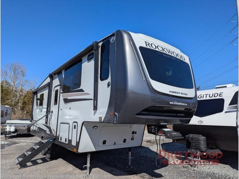 New 2026 Forest River Rockwood Signature 290SFK available in Clermont, New Jersey