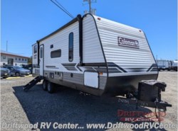 Used 2022 Coleman Lantern Series 242BH available in Clermont, New Jersey