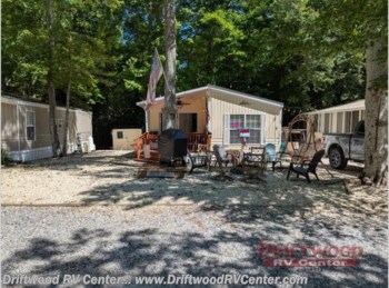 Used 2004 Dutchmen Breckenridge 1238SS2BR available in Clermont, New Jersey