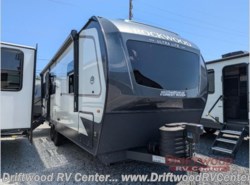 New 2027 Forest River Rockwood Ultra Lite 302RDT available in Clermont, New Jersey