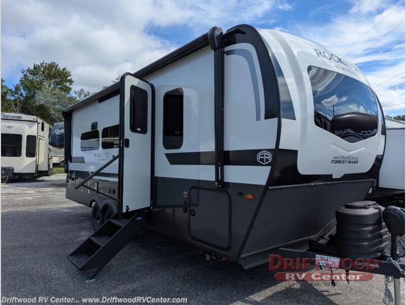 New 2027 Forest River Rockwood Mini Lite 2524FBT available in Clermont, New Jersey