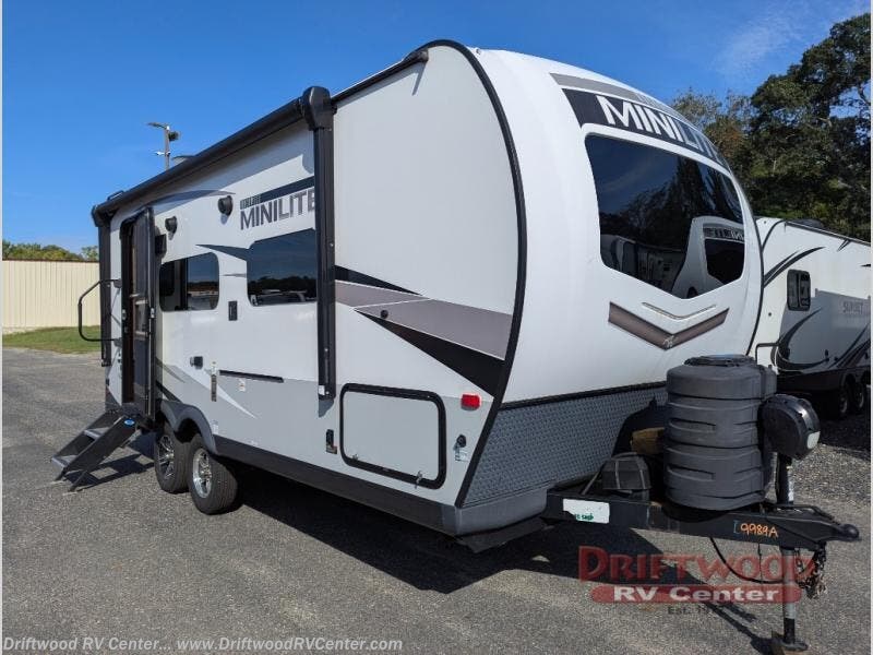 Used 2024  Forest River Rockwood Mini Lite 2109S by Forest River from Driftwood RV Center in Clermont, NJ