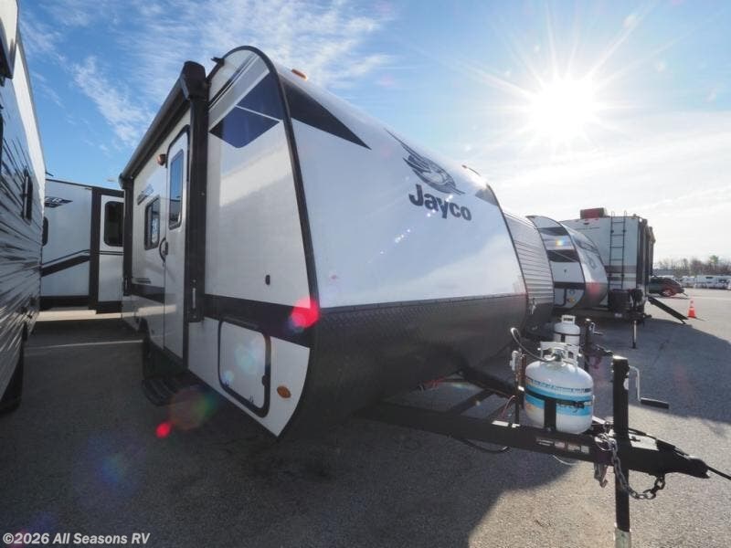 New 2026 Jayco Jay Feather Air SL 17BHSL available in Muskegon, Michigan