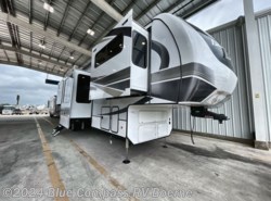 New 2024 Alliance RV Paradigm 385FL available in Boerne, Texas