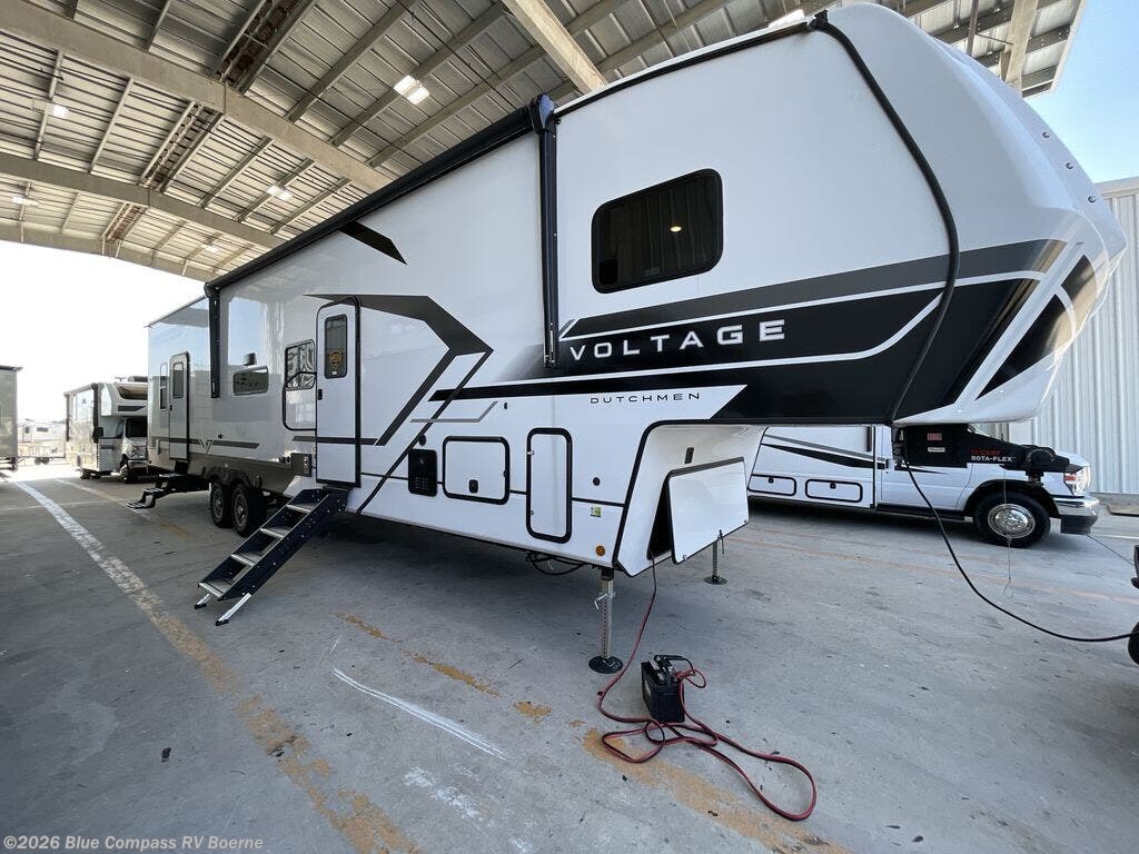 New 2025 Dutchmen Voltage V-Series 3800 available in Boerne, Texas