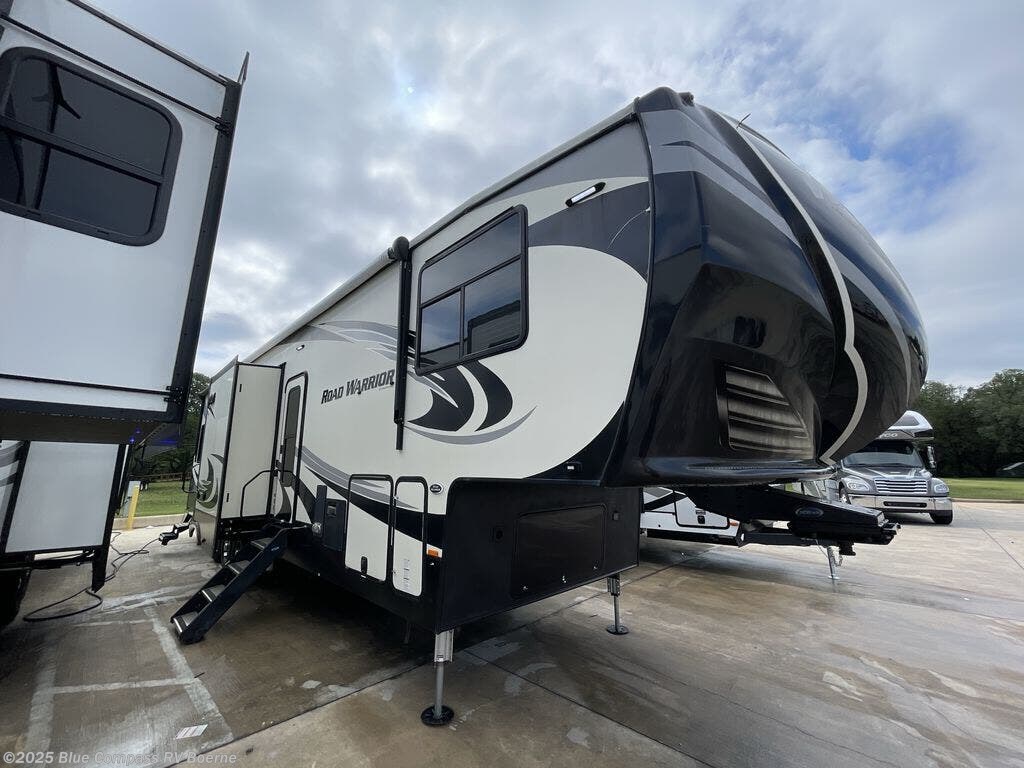 Used 2018 Heartland Road Warrior M-413 available in Boerne, Texas