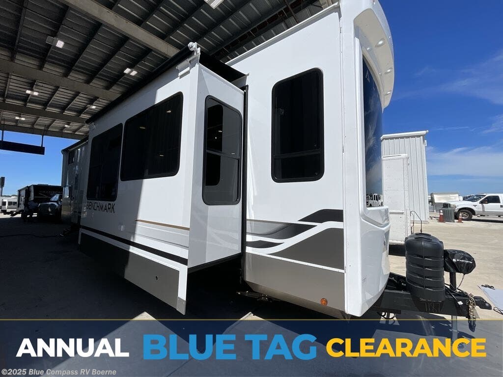 New 2026 Alliance RV Benchmark 42LFT available in Boerne, Texas