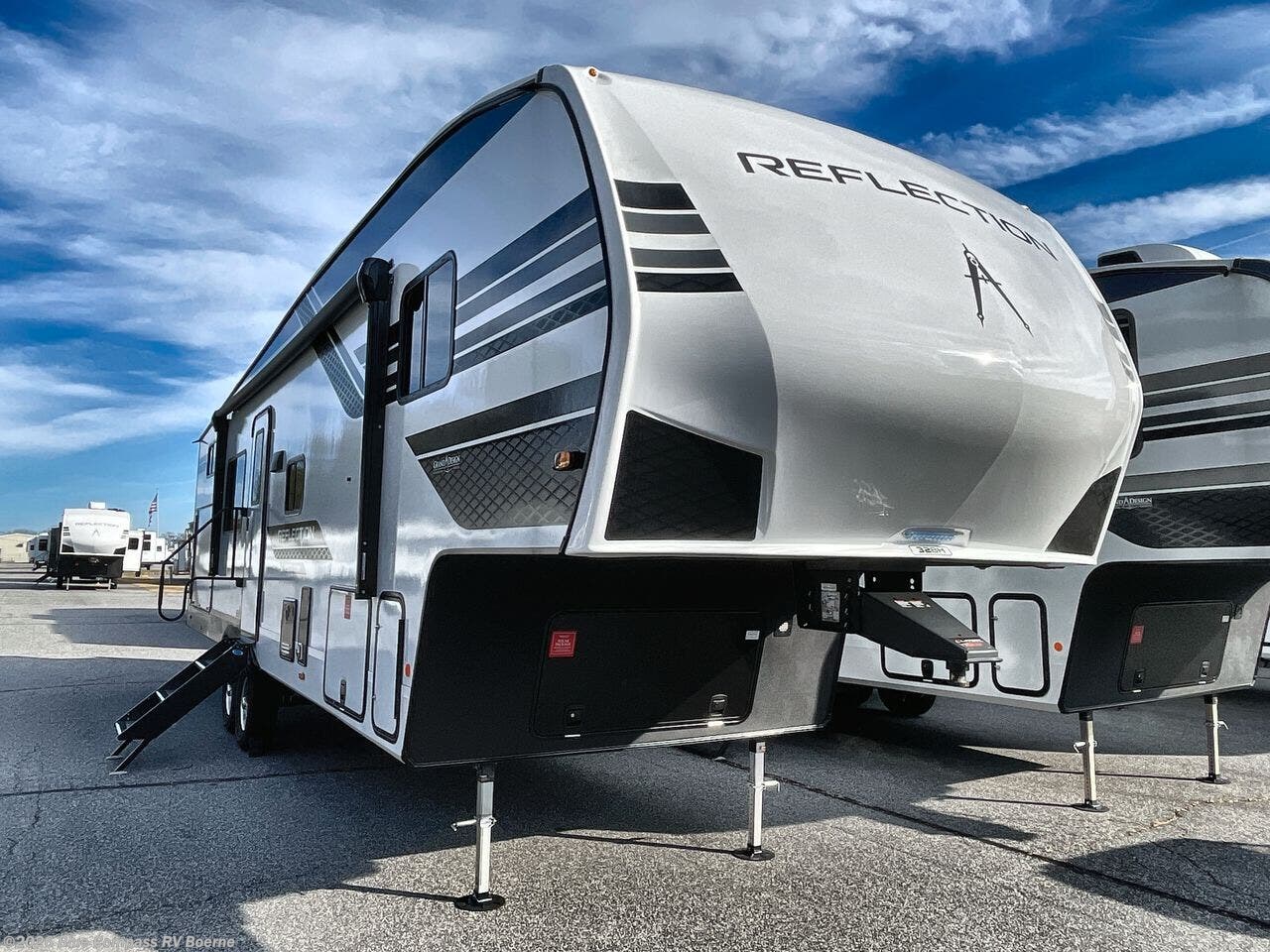 New 2026 Grand Design Reflection 100 Series 32BH available in Boerne, Texas