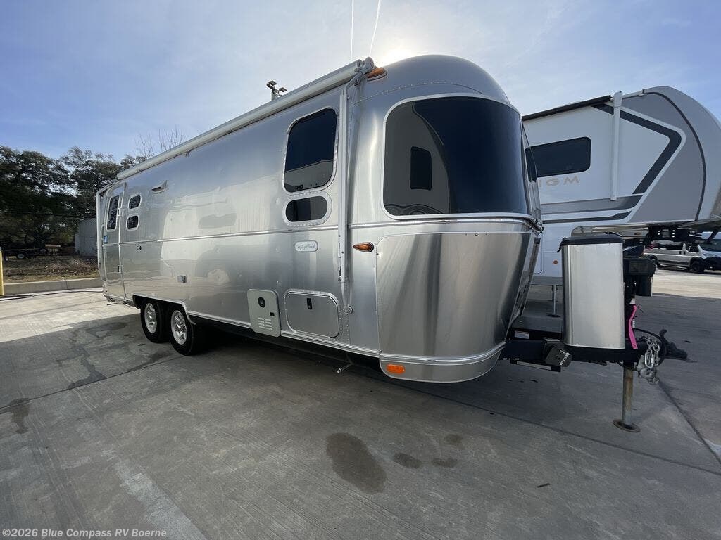 Used 2025 Airstream Flying Cloud 25FB available in Boerne, Texas