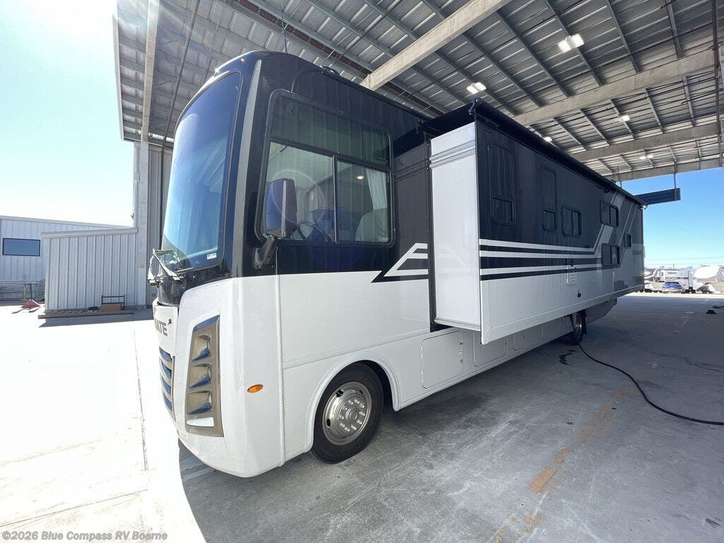 New 2026 Thor Motor Coach Resonate 32B available in Boerne, Texas
