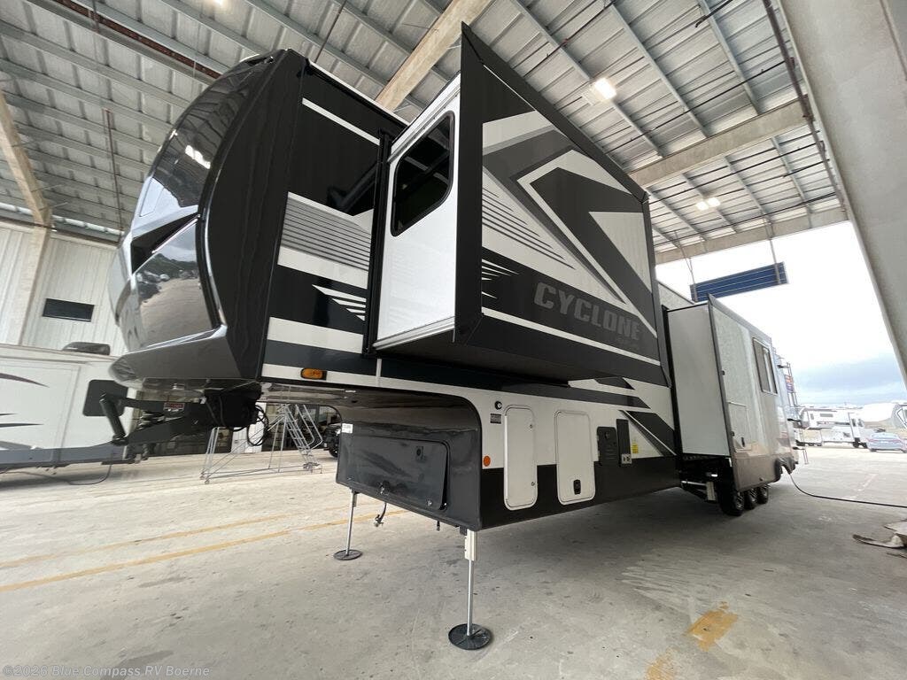 New 2027 Heartland Cyclone 3914 available in Boerne, Texas