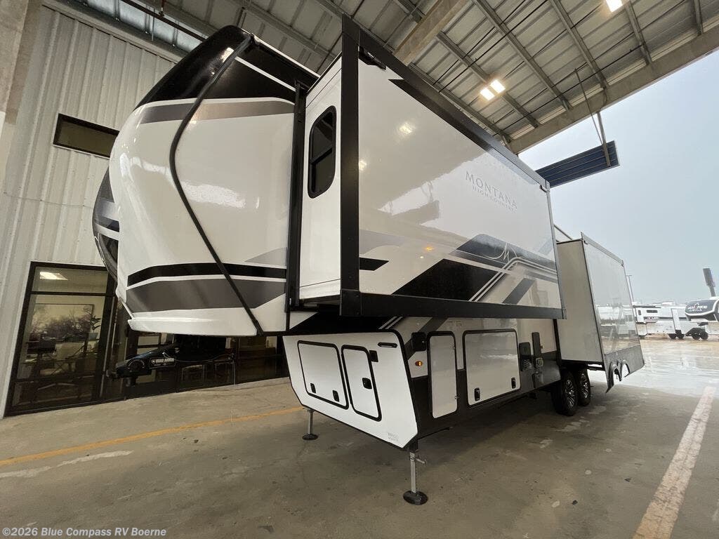 Used 2025 Keystone Montana High Country 295RL available in Boerne, Texas