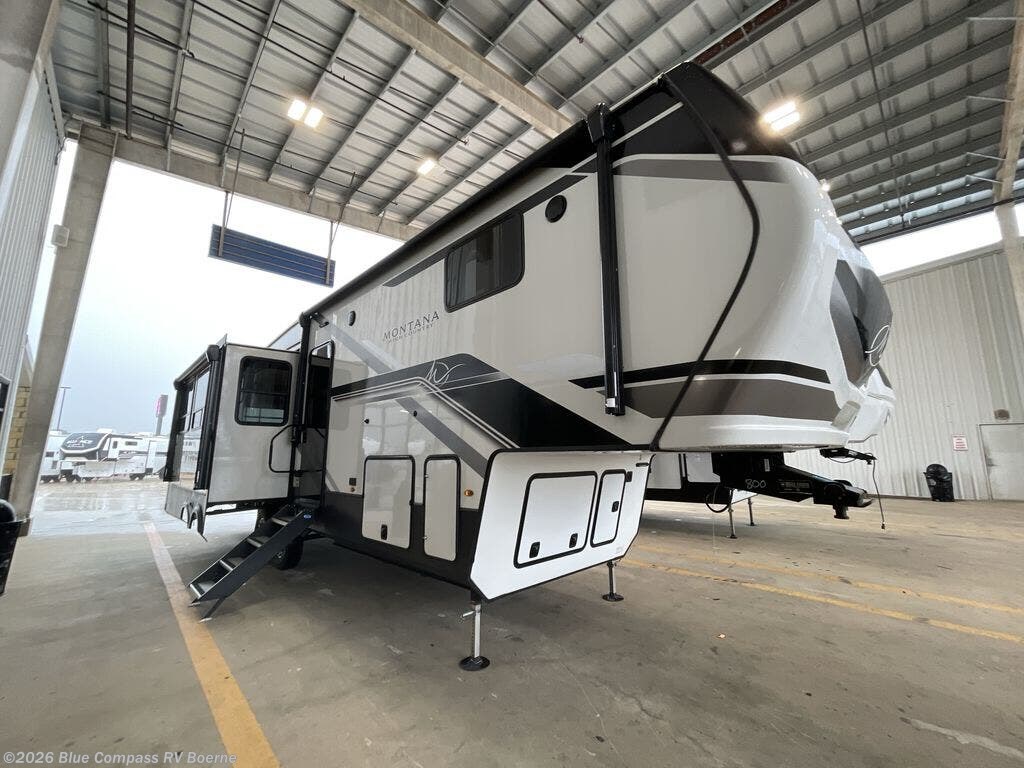 Used 2025 Keystone Montana High Country 295RL available in Boerne, Texas