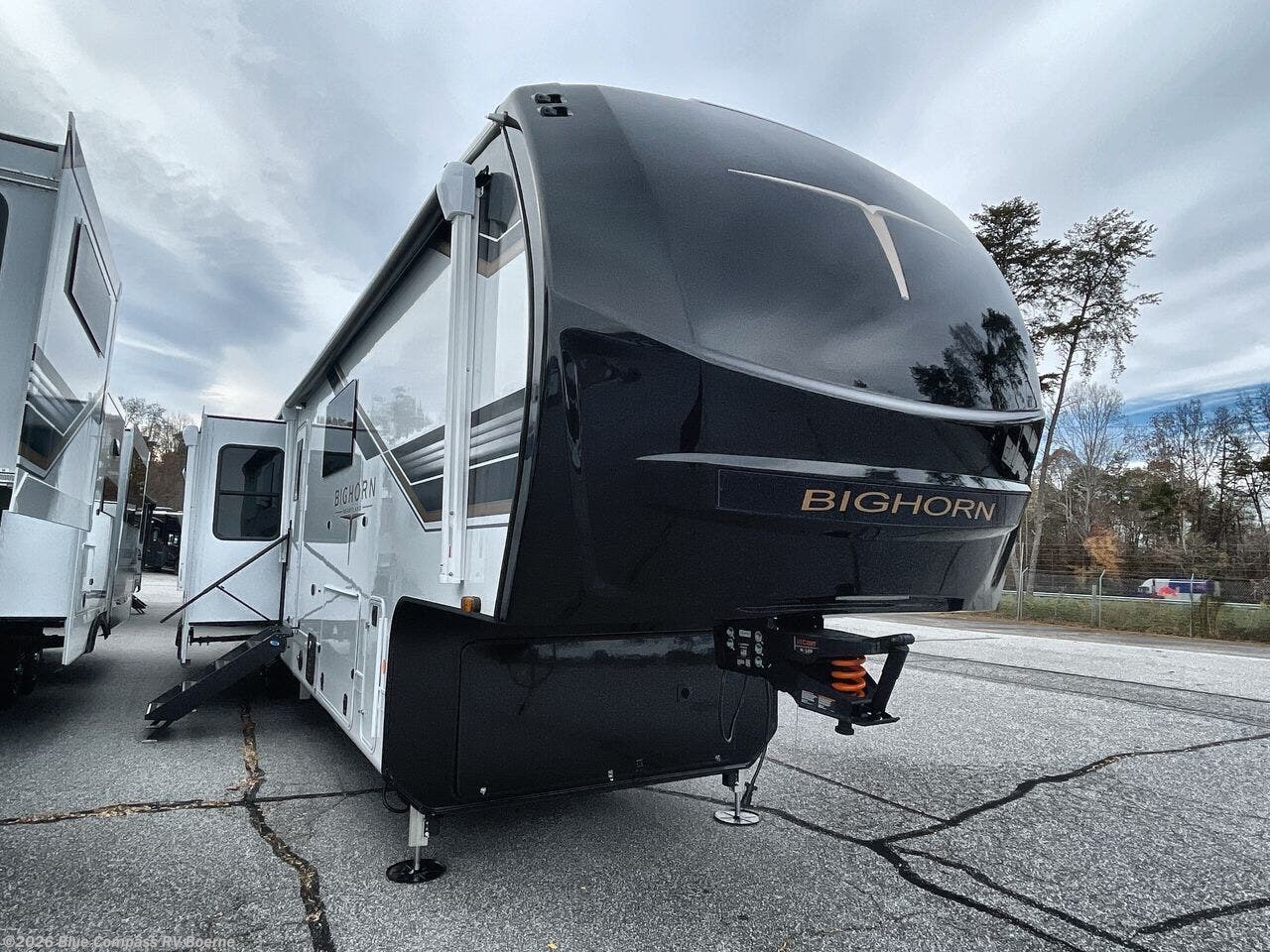 New 2027 Heartland Bighorn 39RK available in Boerne, Texas