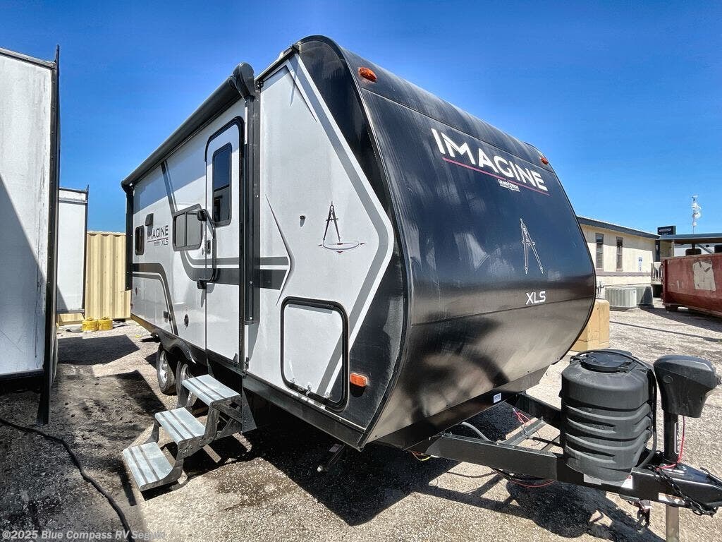 New 2025 Grand Design Imagine XLS 17MKE available in Seguin, Texas