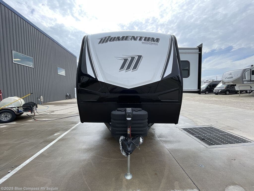 New 2025 Grand Design Momentum G-Class 25G available in Seguin, Texas