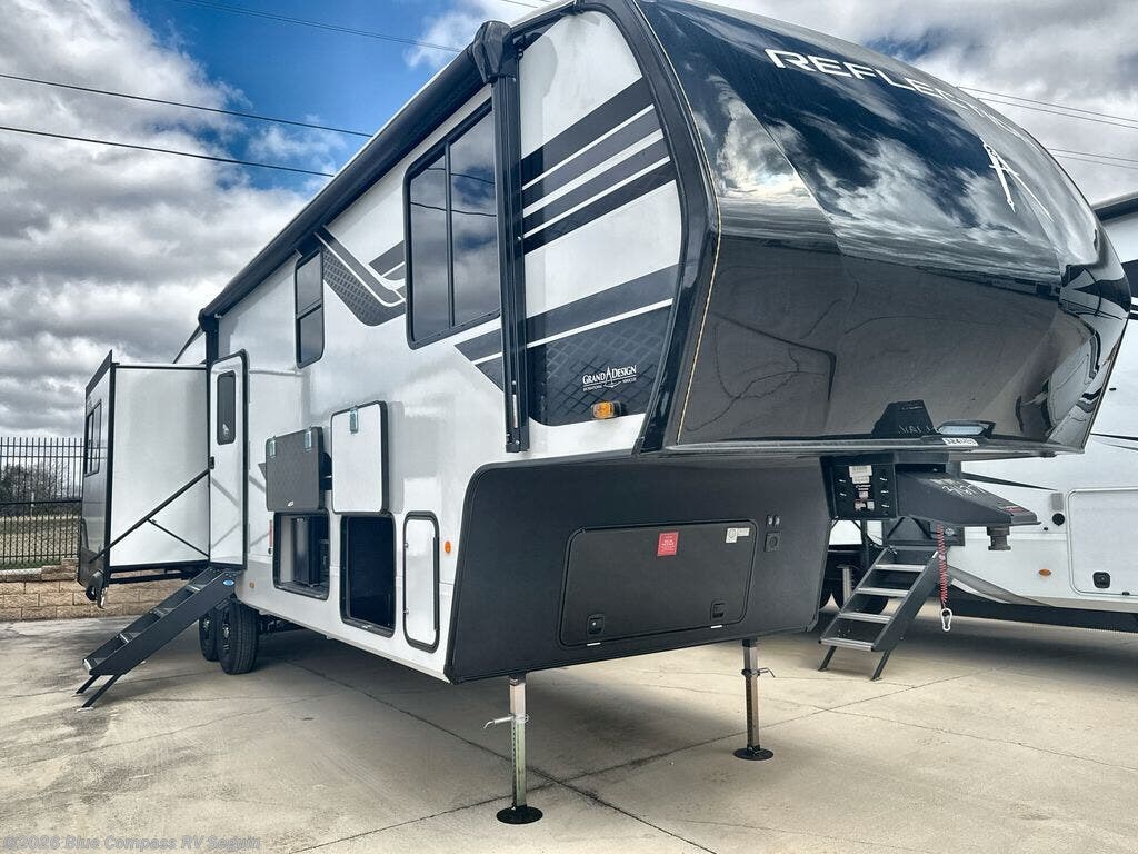 New 2026 Grand Design Reflection 324MBS available in Seguin, Texas