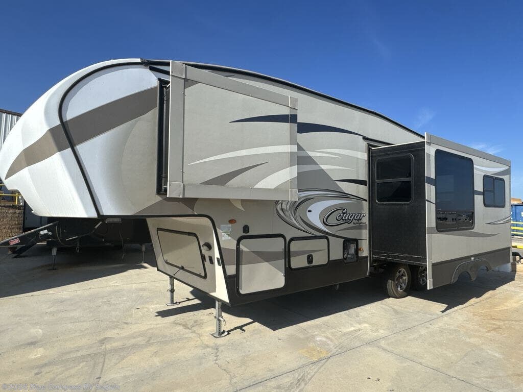 Used 2018 Keystone Cougar X-Lite 25RES available in Seguin, Texas