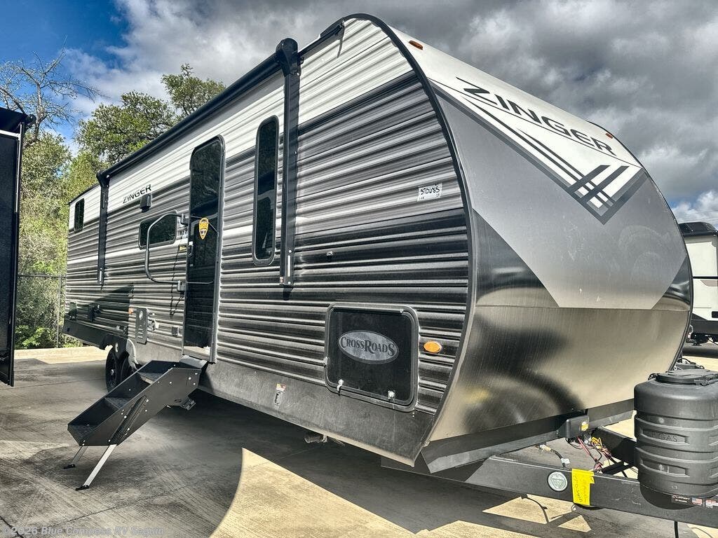 New 2026 CrossRoads Zinger Lite 290QB available in Seguin, Texas