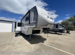 New 2024 Alliance RV Avenue 32RLS available in Denton, Texas