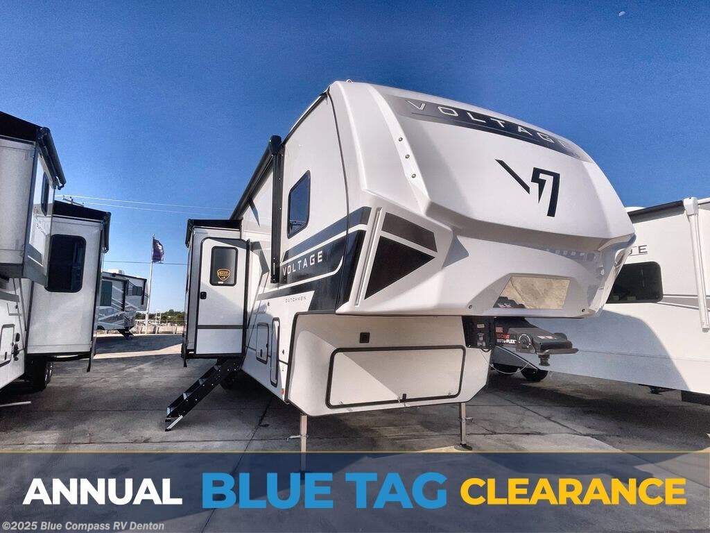 New 2026 Dutchmen Voltage V-Series 3600 available in Denton, Texas