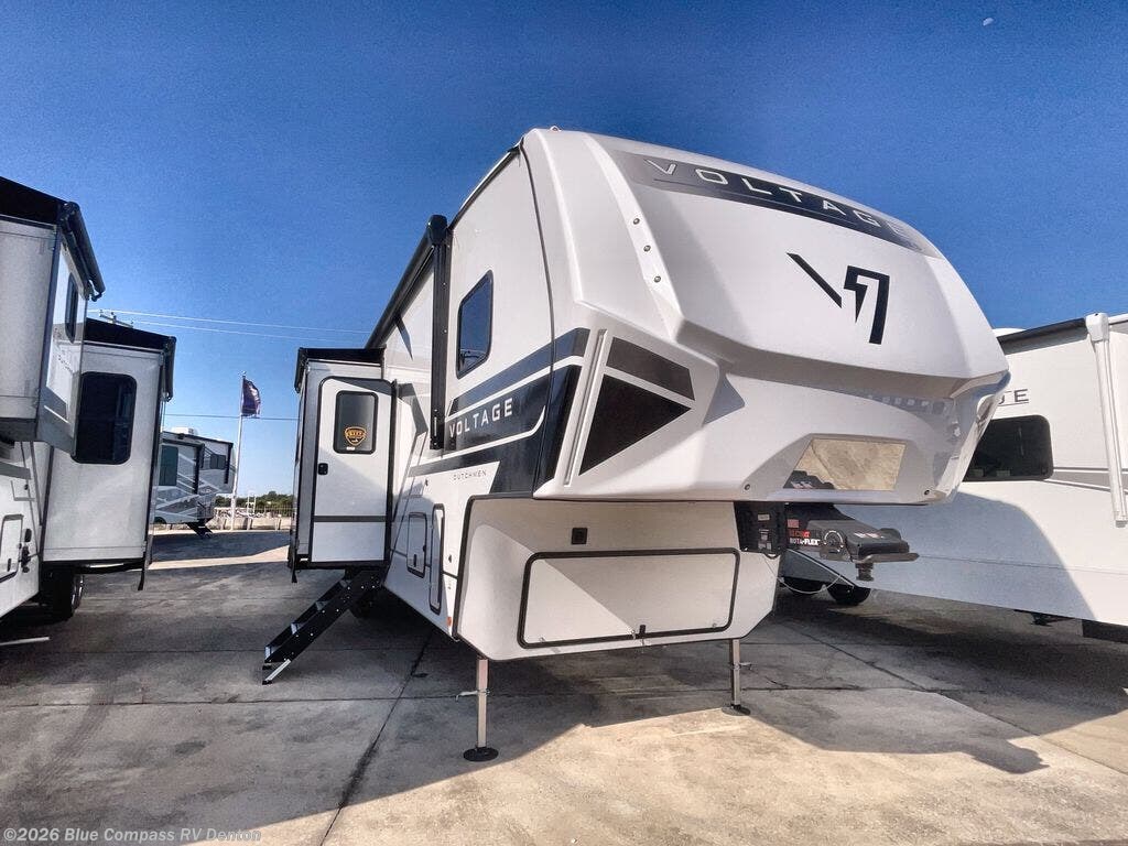 New 2026 Dutchmen Voltage V-Series 3600 available in Denton, Texas