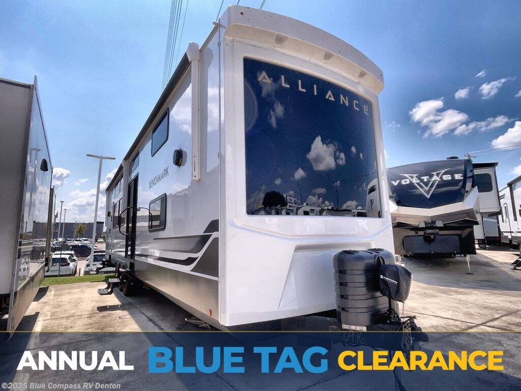 New 2026 Alliance RV Benchmark 44LFT available in Denton, Texas