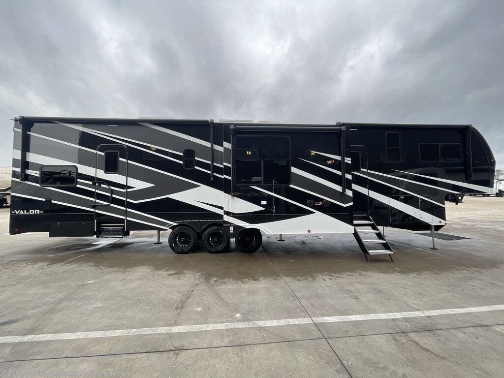 New 2026 Alliance RV Valor 44V14 available in Denton, Texas