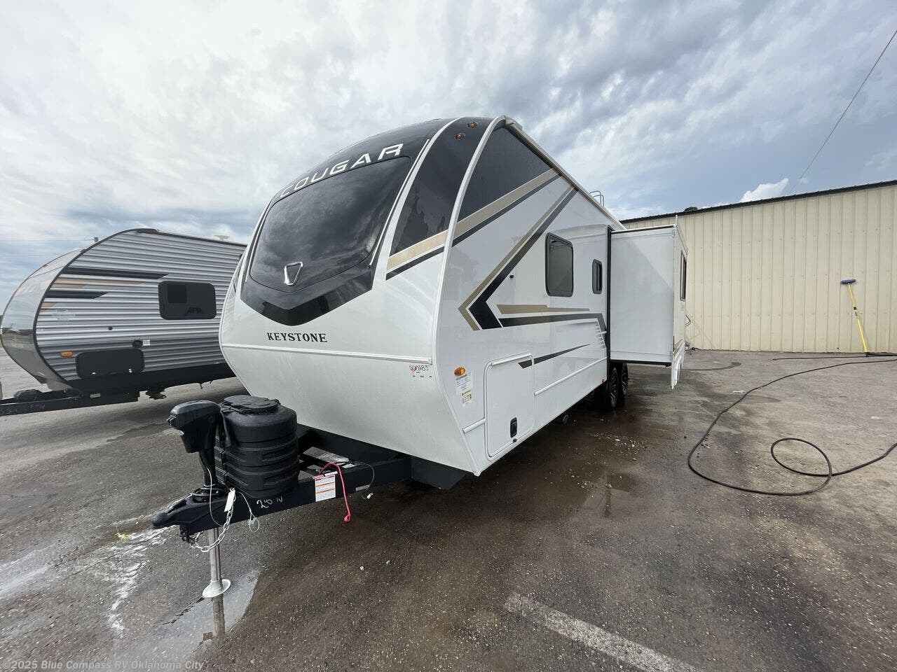 New 2025 Keystone Cougar Half-Ton 25RDS available in Norman, Oklahoma