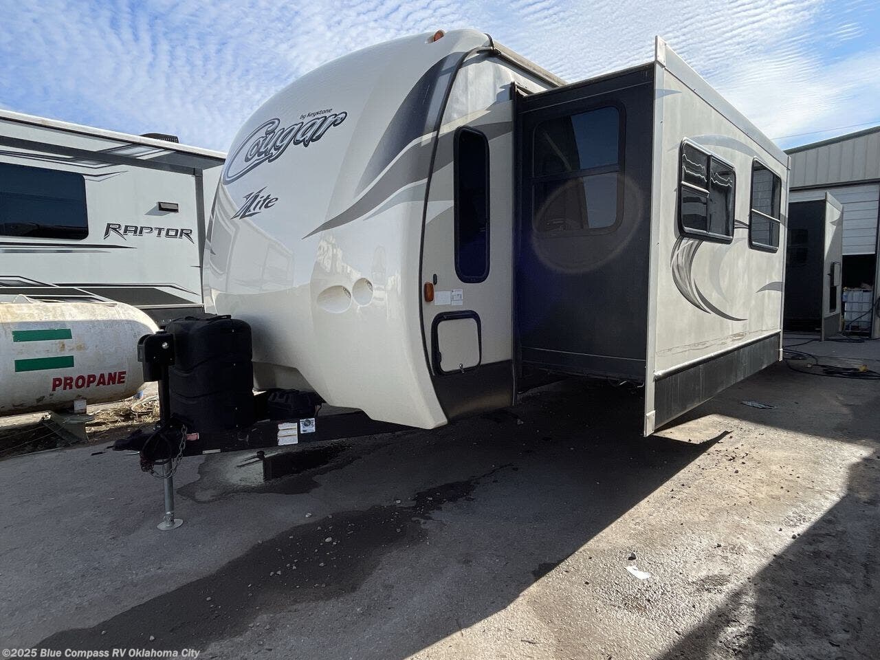Used 2017 Keystone Cougar X-Lite 32FLS available in Norman, Oklahoma