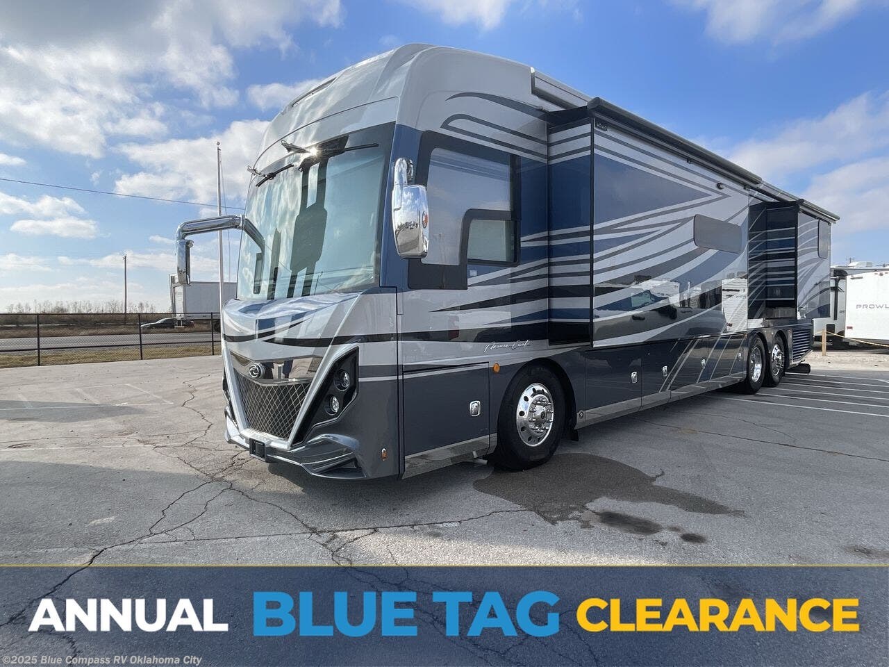 Used 2022 American Coach American Dream 39RK available in Norman, Oklahoma