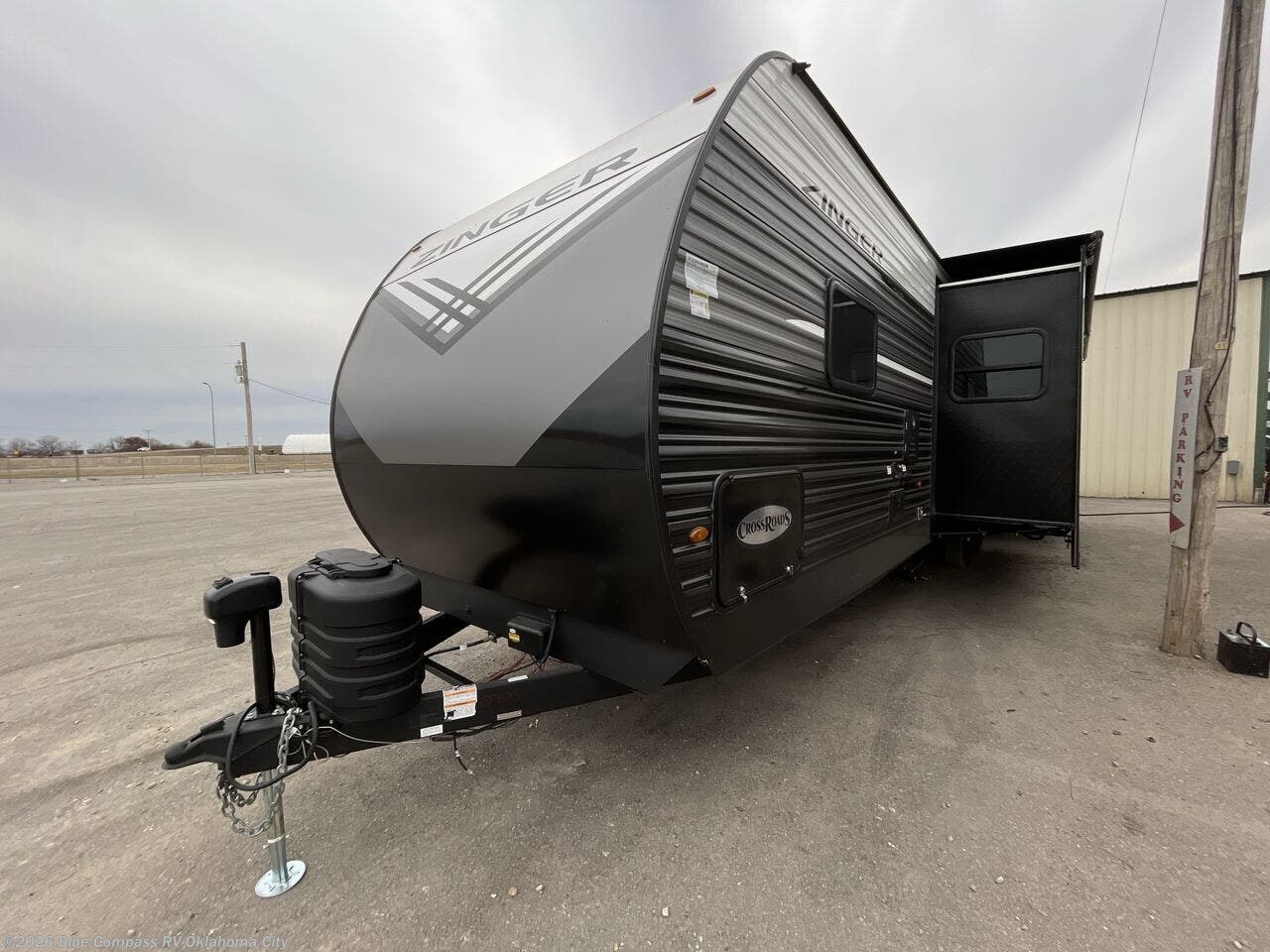 New 2026 CrossRoads Zinger 331BH available in Norman, Oklahoma