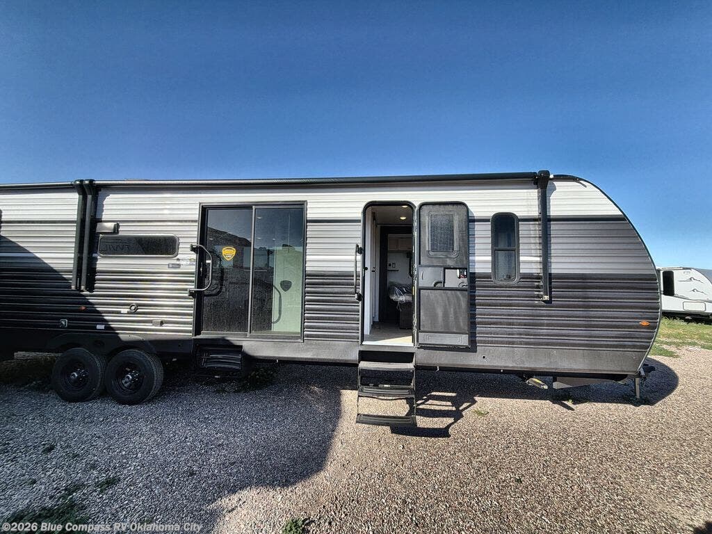 New 2026 CrossRoads Zinger 390DB available in Norman, Oklahoma