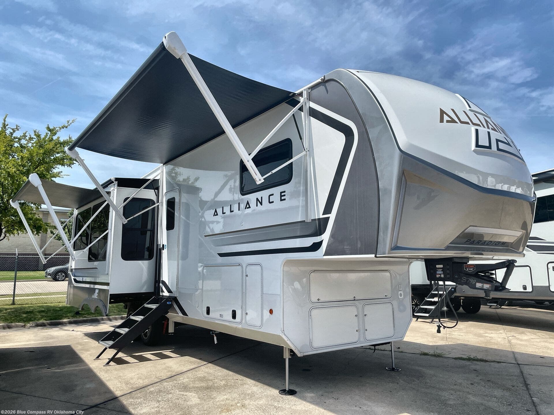 New 2027 Alliance RV Paradigm 310RL available in Norman, Oklahoma