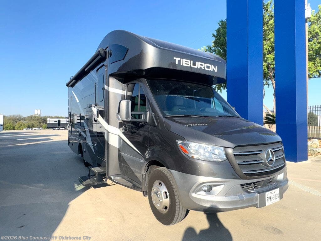 Used 2022  Thor Motor Coach Tiburon Sprinter 24FB by Thor Motor Coach from Blue Compass RV Oklahoma City in Norman, OK