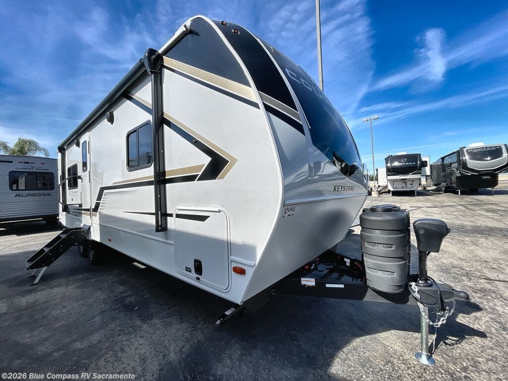 New 2026 Keystone Cougar Western Elevation 25MLWE available in Rancho Cordova, California