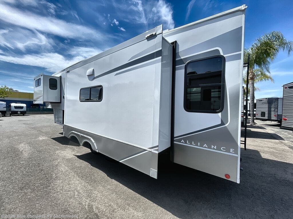 New 2026 Alliance RV Avenue 32RLS available in Rancho Cordova, California