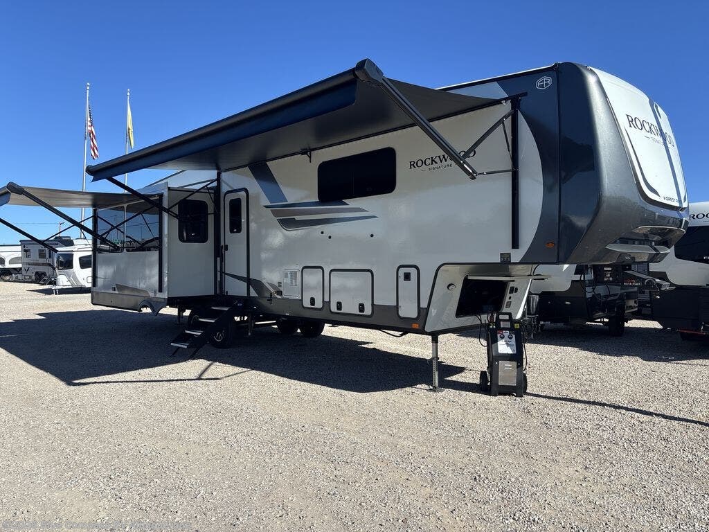 New 2026 Forest River Rockwood Signature 401SFB available in Albuquerque, New Mexico